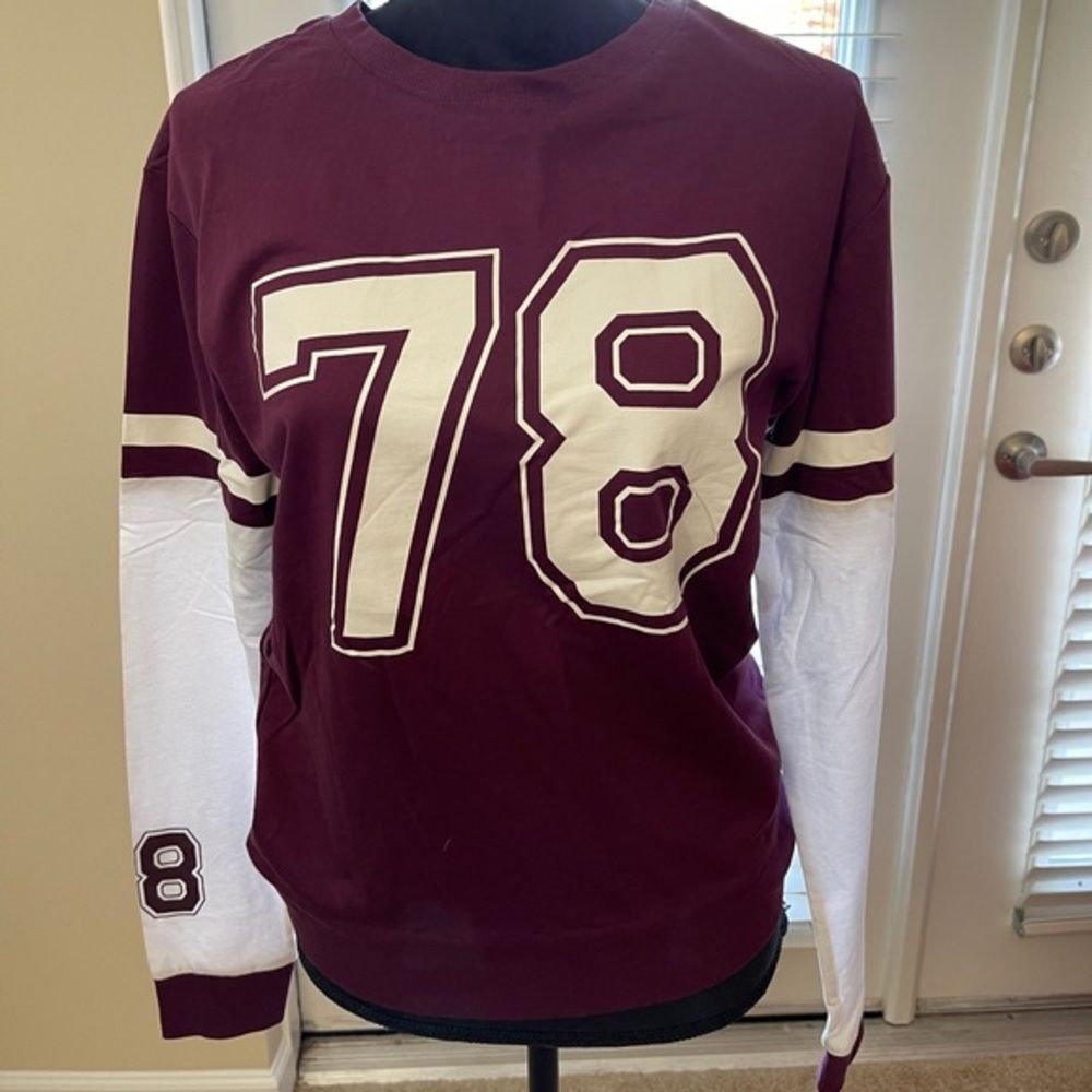 Women’s Burgundy and White Sweatshirt